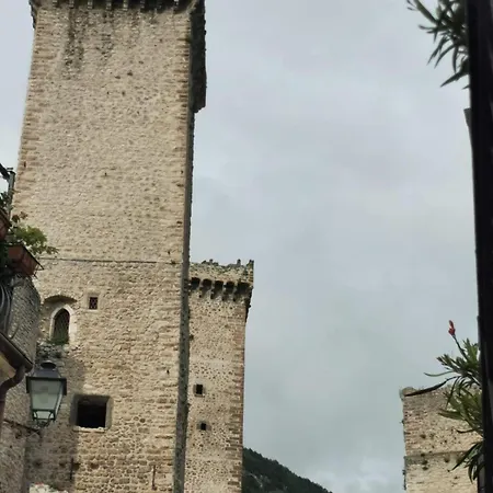 Sotto Le 3 Torri Appartamento Pacentro