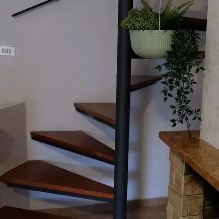 Sotto Le 3 Torri Apartment